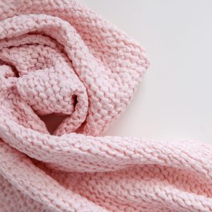 Rožinis vaflinis lininis rankšluostis