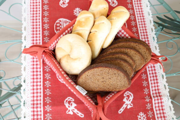 Duoninė eglutės, namų valgamojo dekoras