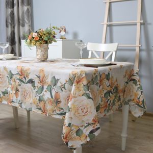 Medvilninė staltiesė Rožės ir lelijos / 1 perkate – antra dovanų!