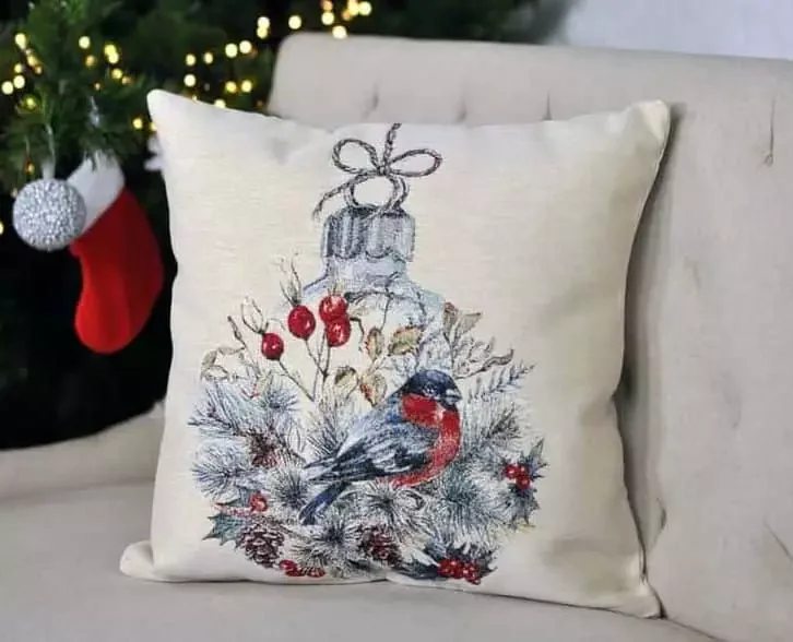 Pagalvėlės užvalkalas Sniegena ir žaisliukas (blizgus)