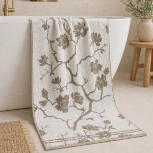 Vonios rankšluostis Sakura