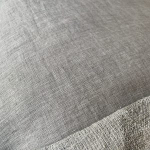 Minkštinto lino paklodė su guma