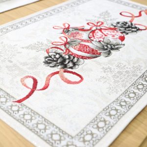 Kalėdinė stalo servetėlė Žiema (blizgi)