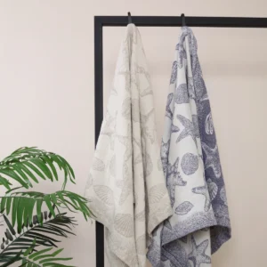 Vonios rankšluostis Jūros atspindžiai