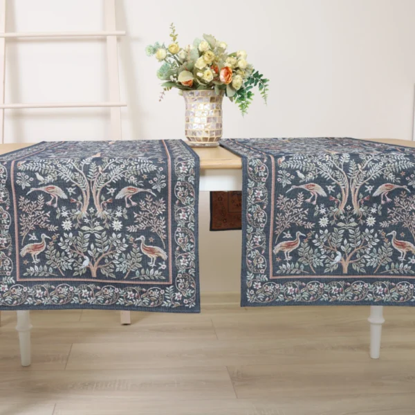 Stalo takelis William Morris Rojus žemėje 2