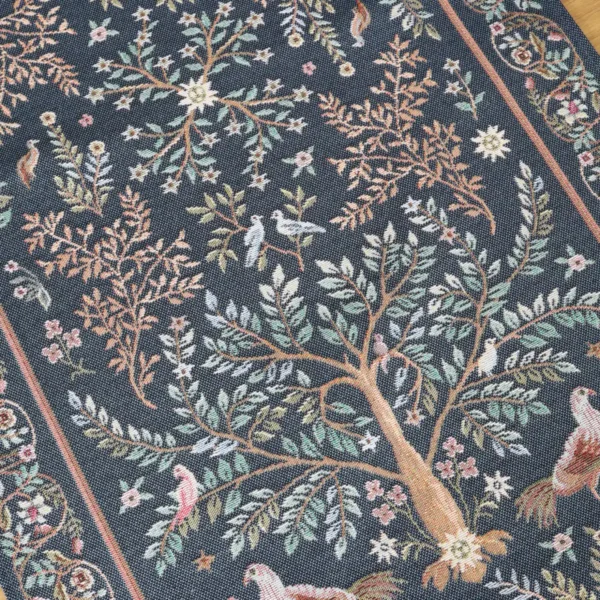 Stalo takelis William Morris Rojus žemėje 2