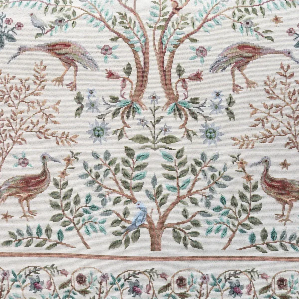Stalo takelis William Morris Rojus žemėje