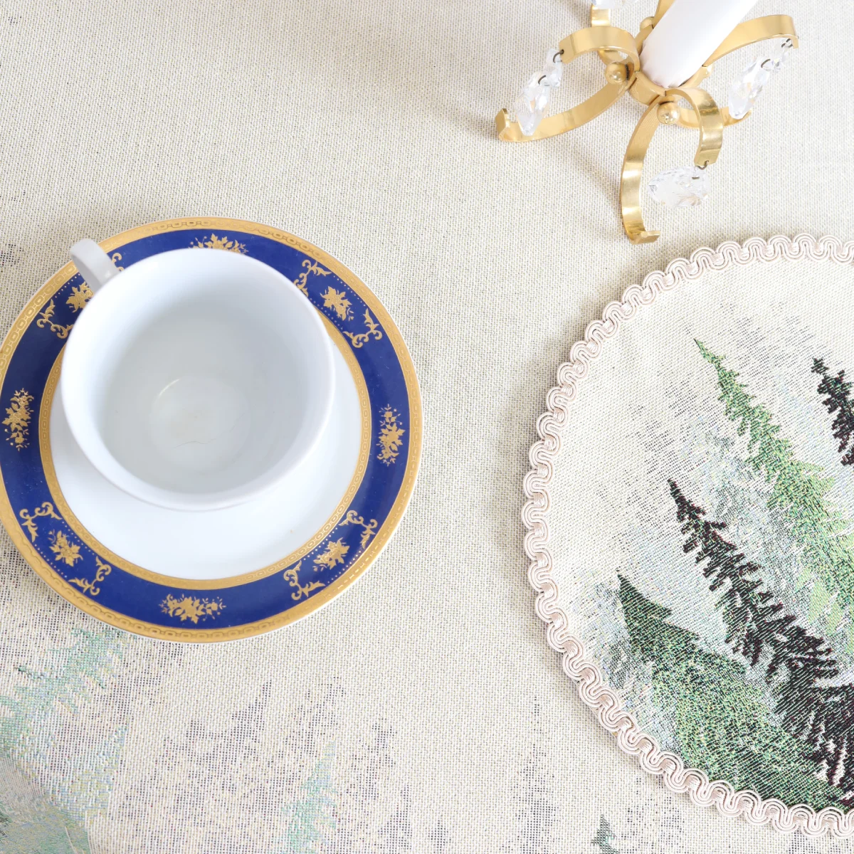 Apvali Kaledinė stalo servetėlė Miškas