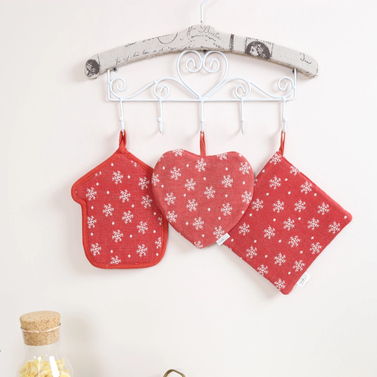 Raudona puodkėlė Snaigės