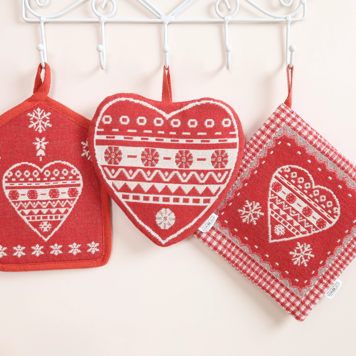 Raudona puodkėlė Širdelė