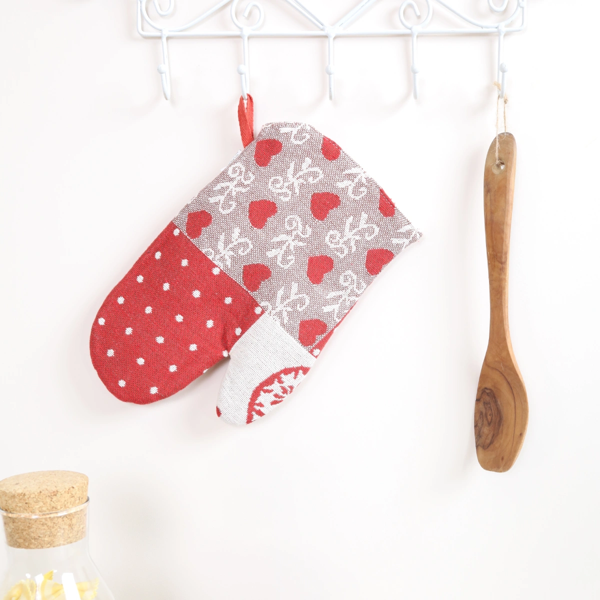 Raudona pirštinė Širdelės