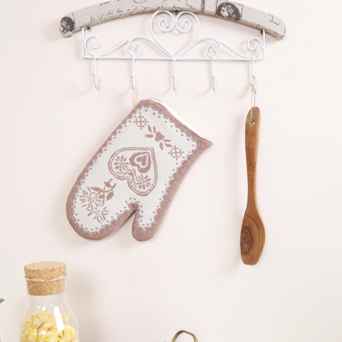 Ruda pirštinė širdis