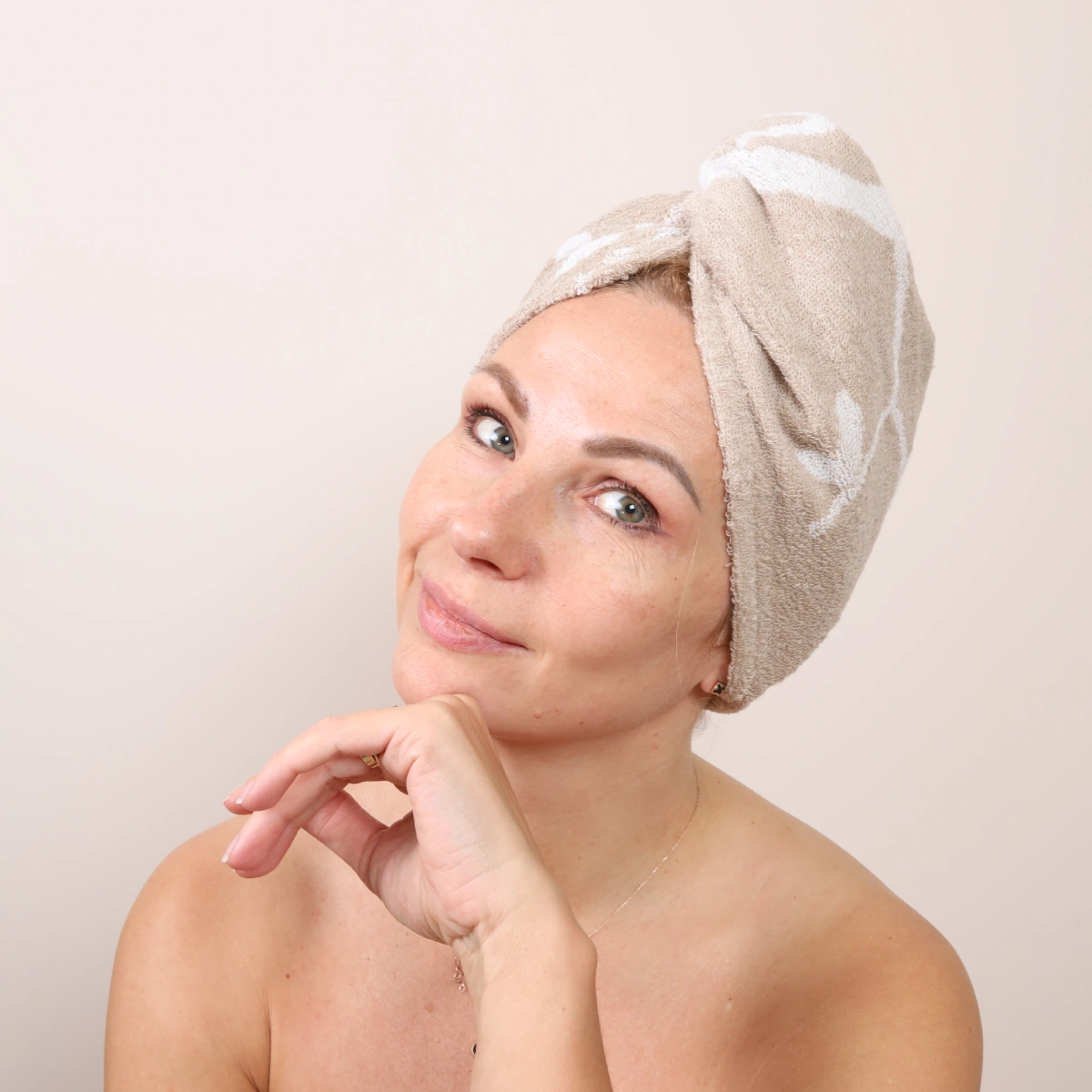 Galvos rankšluostis Sakura