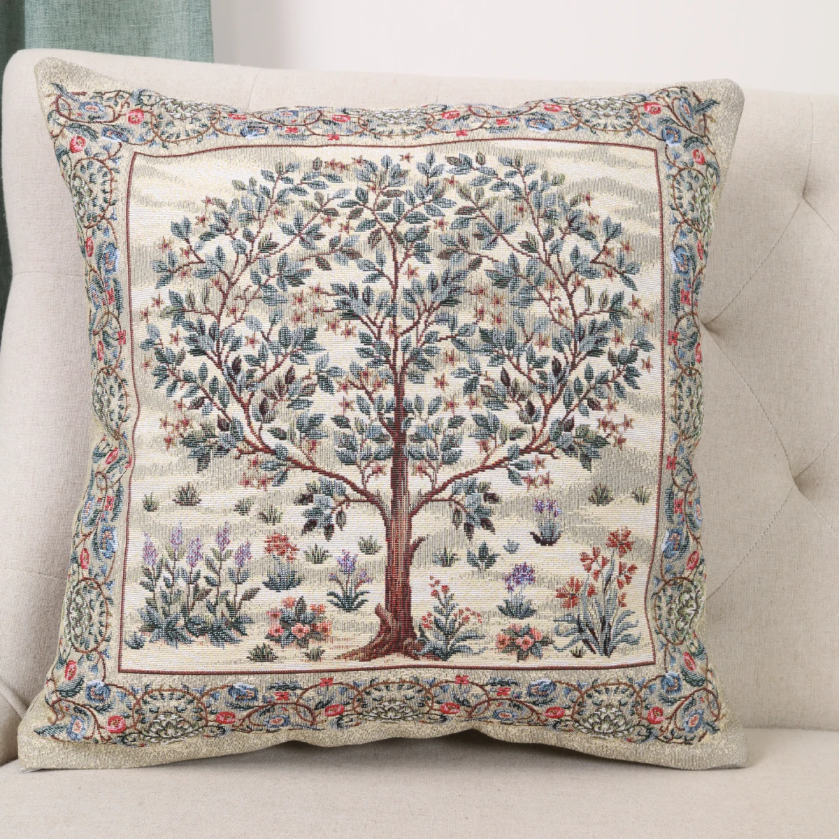 Šviesus dvipusis pagalvės užvalkalas Baroko gėlės