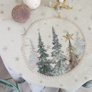 Kaledinė apvali stalo servetėlė Kalėdos grįžta namo