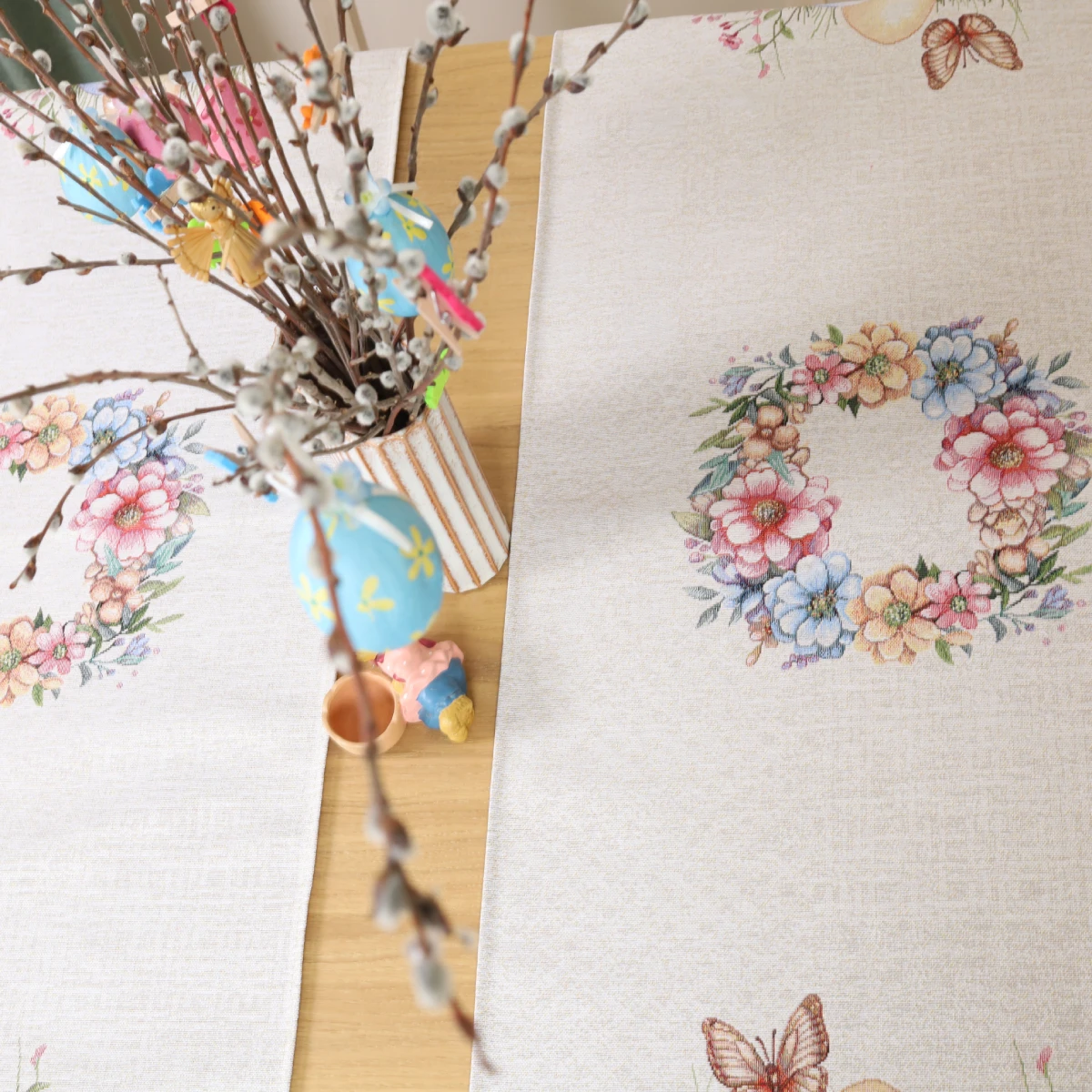 Gobeleninis stalo takelis Velykų margučiai