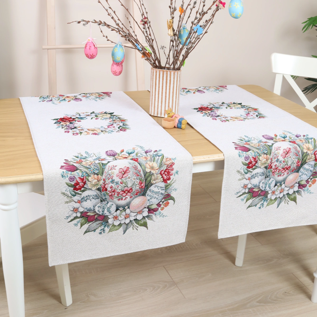 Gobeleninis stalo takelis Pavasario margučiai
