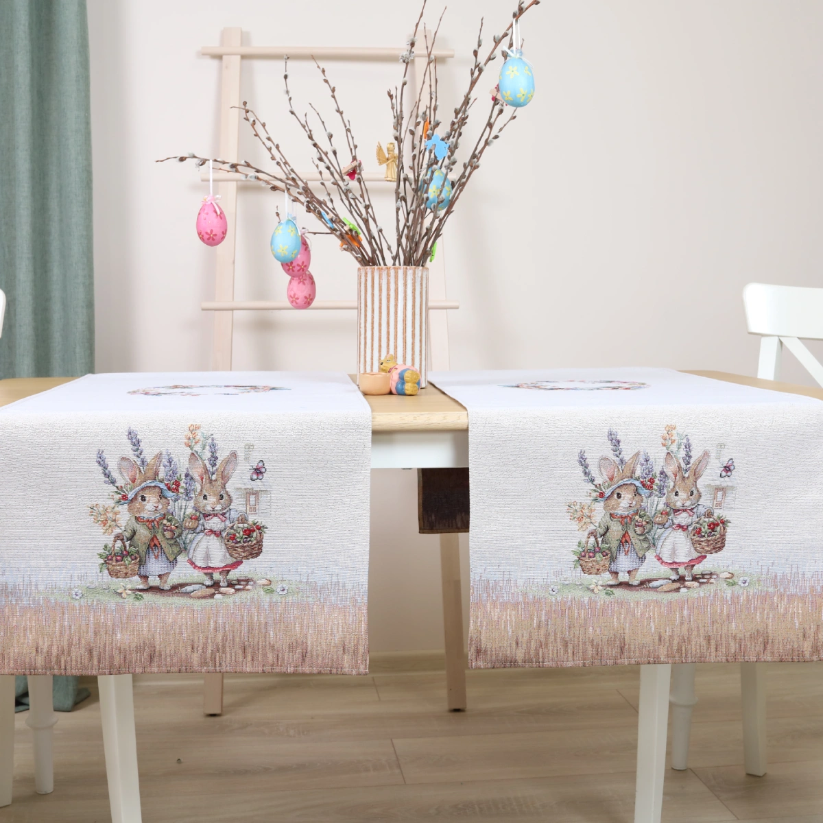 Gobeleninis stalo takelis Velykų istorija