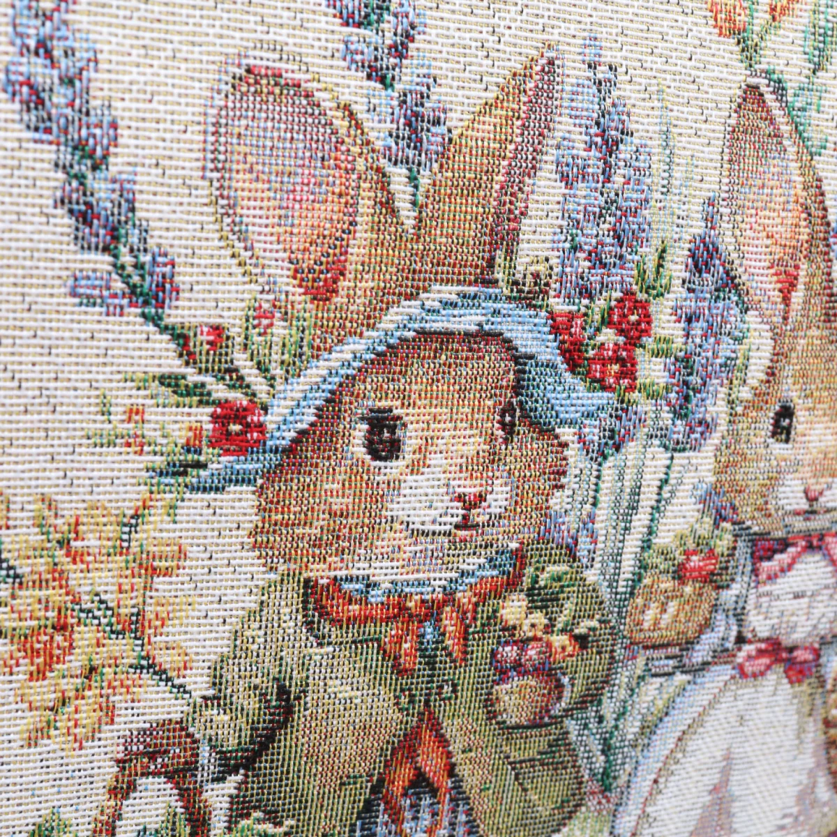 Gobeleninis stalo takelis Velykų istorija