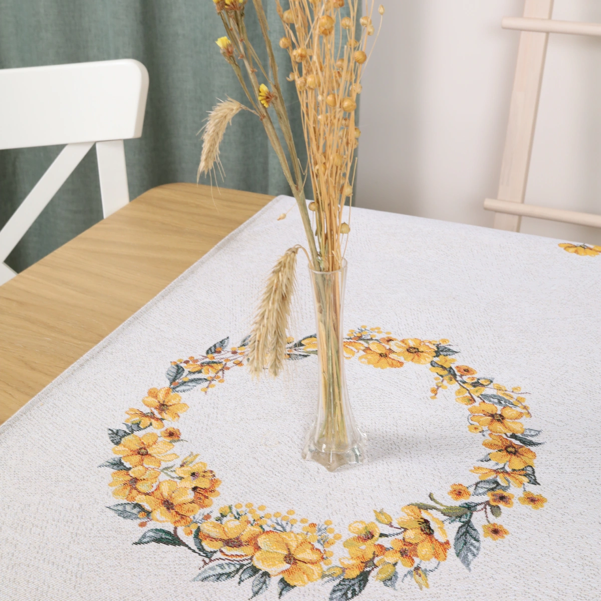 Gobeleninis stalo takelis Saulės žiedai