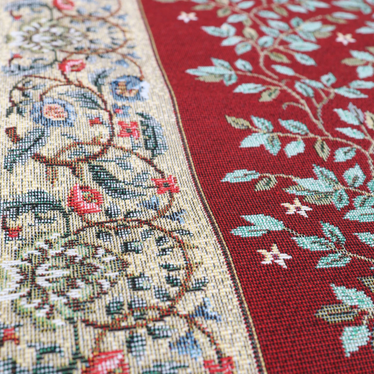 Gobeleninis stalo takelis Baroko gėlės (bordo)