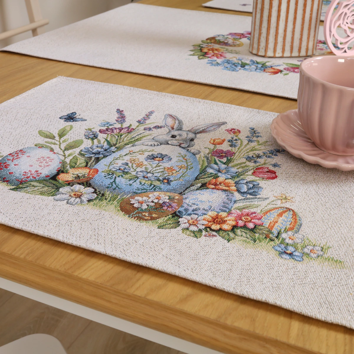 Stalo servetėlė Velykų pasaka