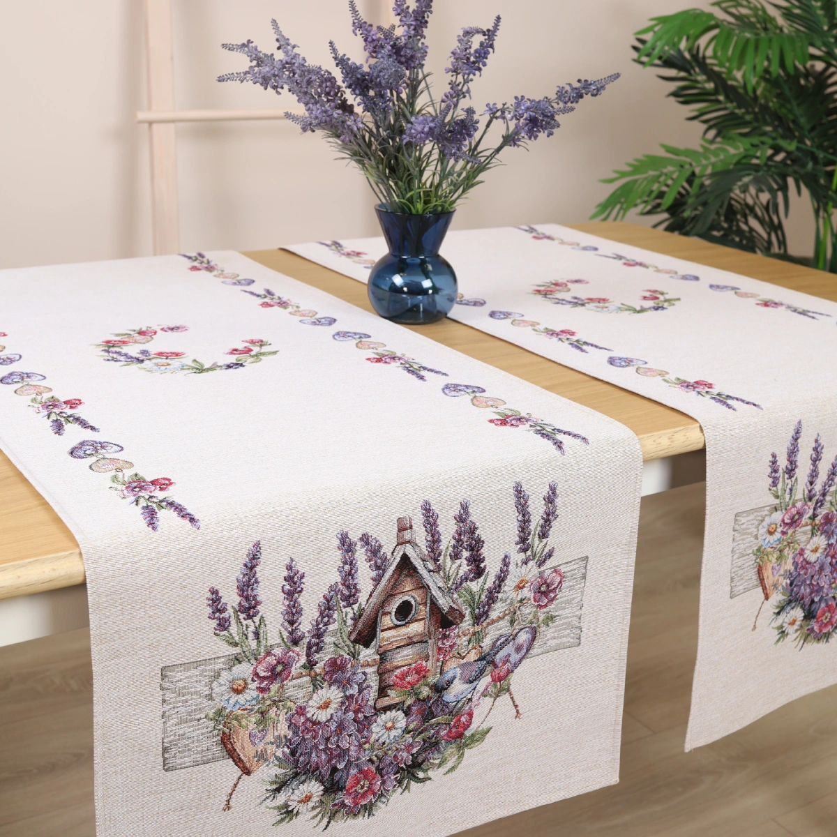 Stalo takelis Provanso romantika