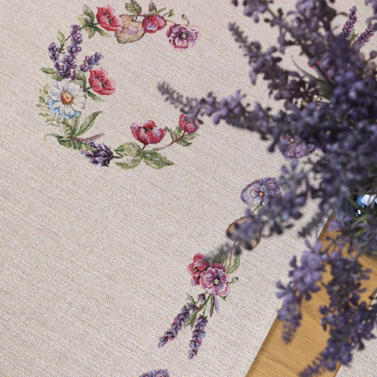 Stalo takelis Provanso romantika