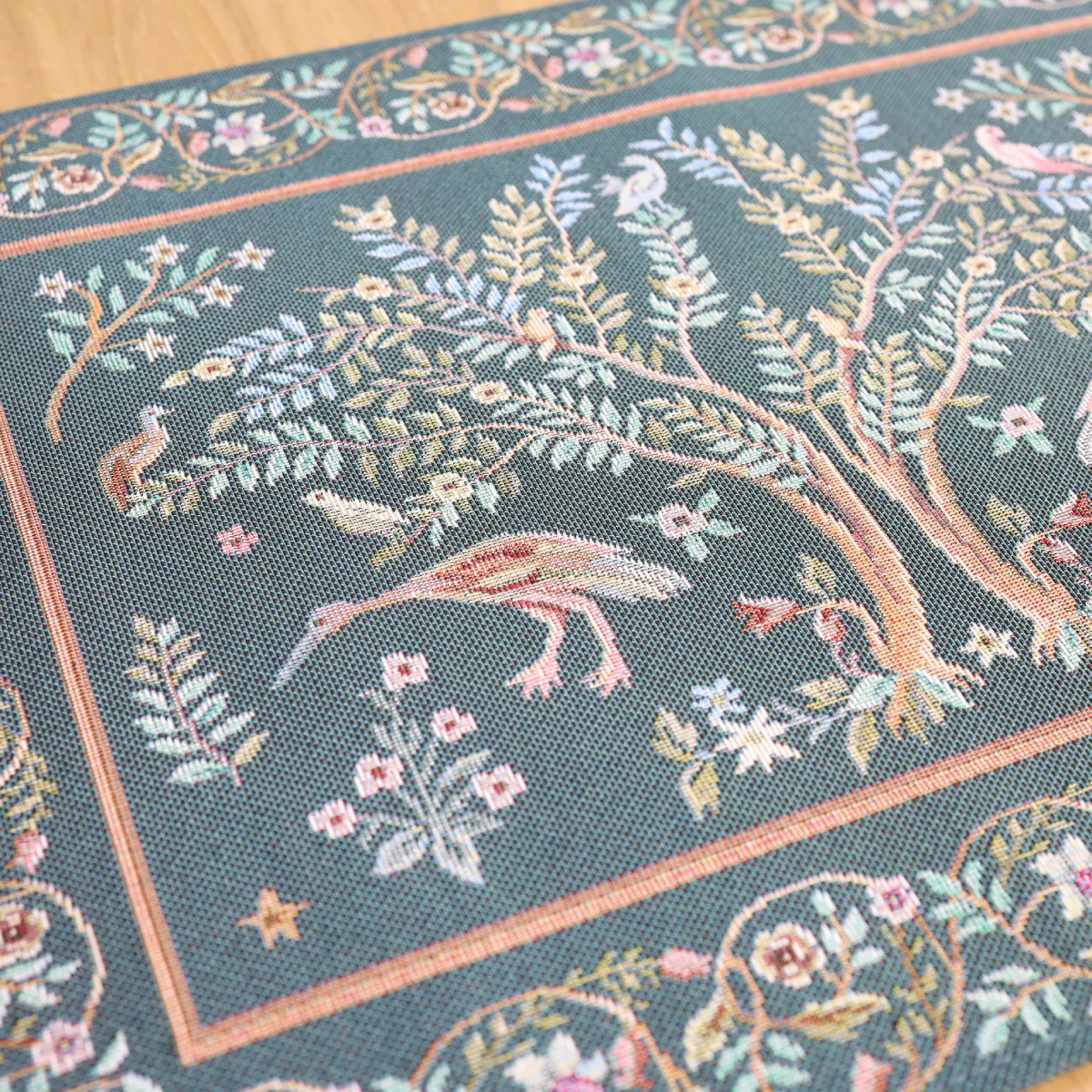 Stalo servetėlė William Morris Rojus žemėje (žalia)