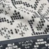 Pilkas vonios rankšluostis Tautiški ornamentai