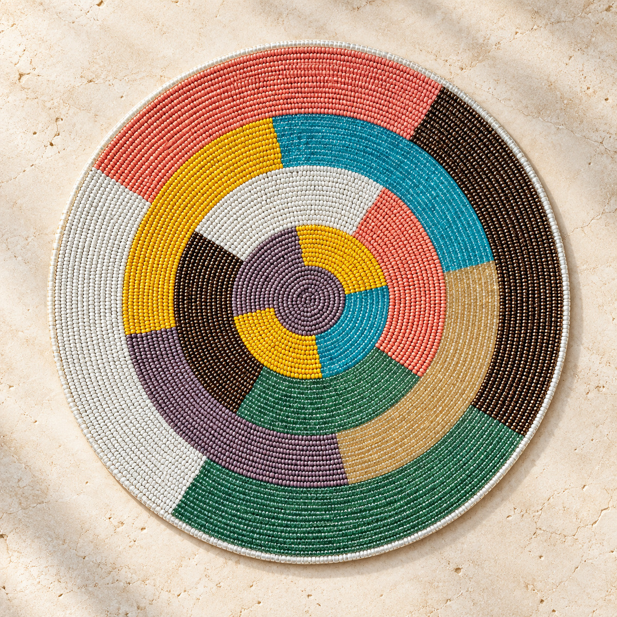 „Spalvų kaleidoskopas“ – rankų darbo karoliukų padėkliukas, Ø 33 cm - Image 3